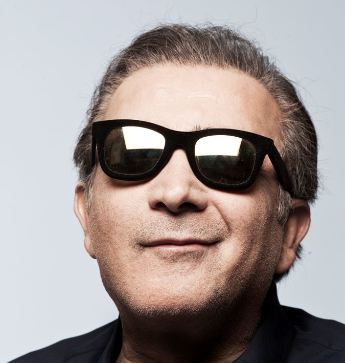 Ο Λάκης Λαζόπουλος επιστρέφει στο «Δια ταύτα»