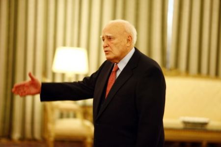 Το προνόμιο του να μην είσαι βουλευτής…