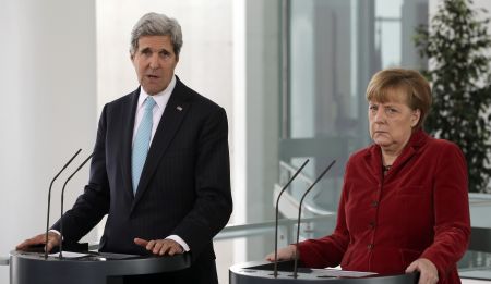 Κέρι – Μέρκελ: Προσέγγιση για αποκλιμάκωση της έντασης λόγω NSA