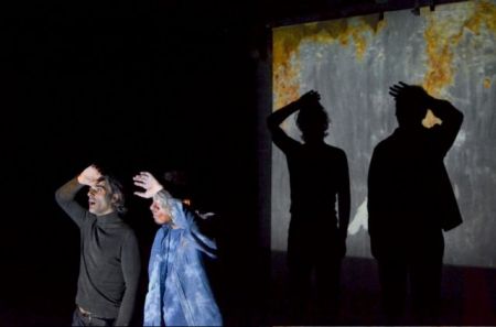 Το «Παγκάκι του κανένα» στο Θέατρο 104