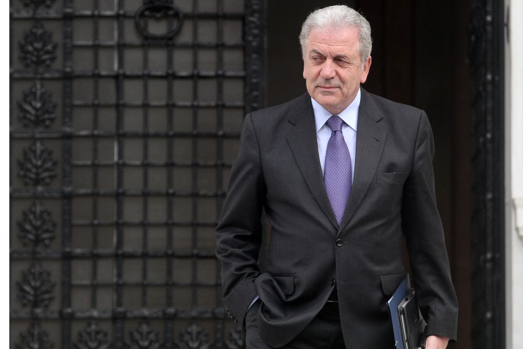 Κλείδωσε η υποψηφιότητα Αβραμόπουλου για την Προεδρία