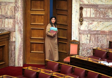 Κωνσταντοπούλου – Καψής: Κόντρα για τη δημόσια ραδιοτηλεόραση