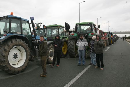 Να συναντηθούν με τον Γ.Στουρνάρα ζητούν οι αγρότες