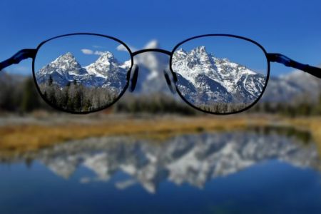 Βλέπουμε όπως… ζούμε