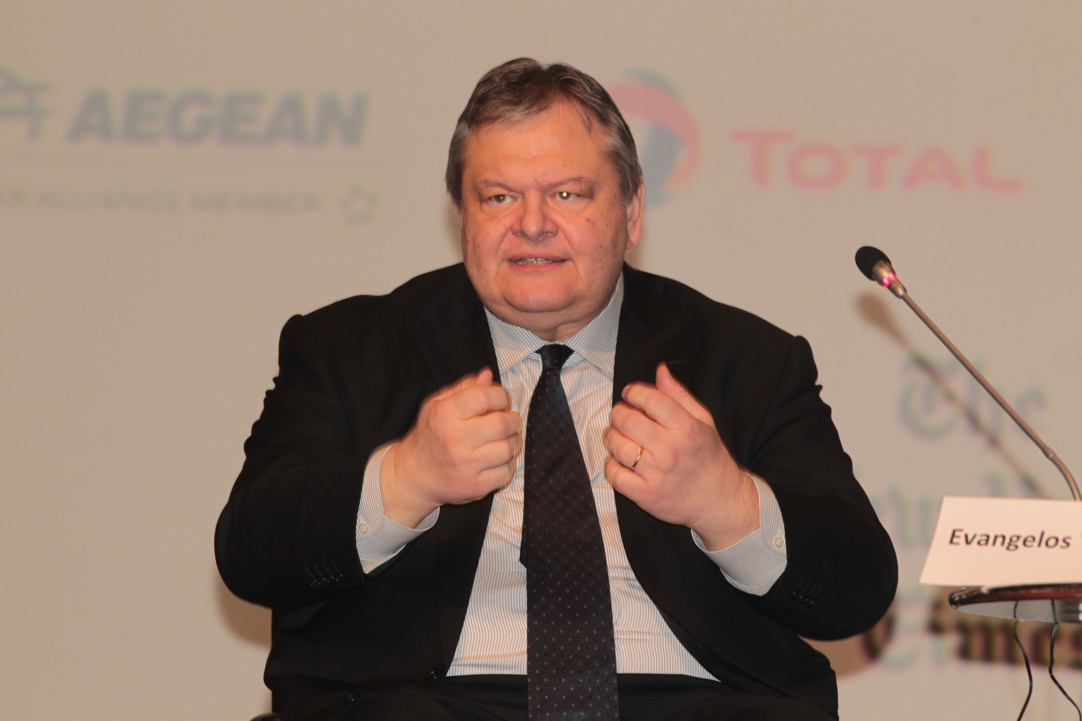 Περιοδεία στα Βαλκάνια ξεκινάει τη Δευτέρα ο Ευ. Βενιζέλος