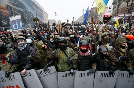 Πάνω από 70.000 διαδηλωτές και πάλι στους δρόμους του Κιέβου