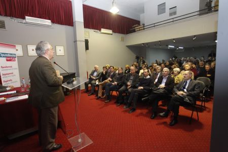 Οι «58» δεν τα «σπάσανε» με την «Ελιά» που εξακολουθεί την προσπάθεια για την ανασυγκρότηση της κεντροαριστεράς