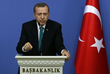 Νέο κύμα απολύσεων και μεταθέσεων αστυνομικών στην Τουρκία