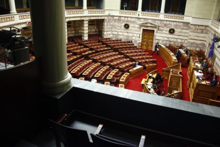 Τι αναφέρει το νομοσχέδιο για απολύσεις και κινητικότητα στο Δημόσιο