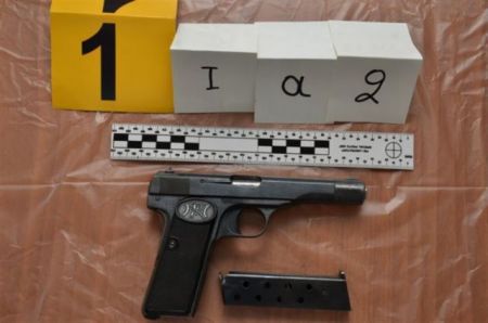 «Καθαρά» τα όπλα από τη γιάφκα των Τούρκων στου Γκύζη