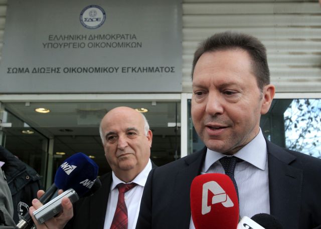 Stournaras rejects opposition’s claims of new taxes and bailout