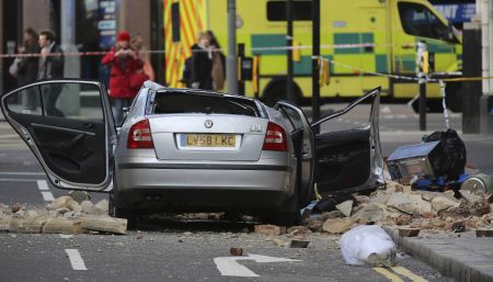 Βρετανία: τρεις νεκροί από την κακοκαιρία