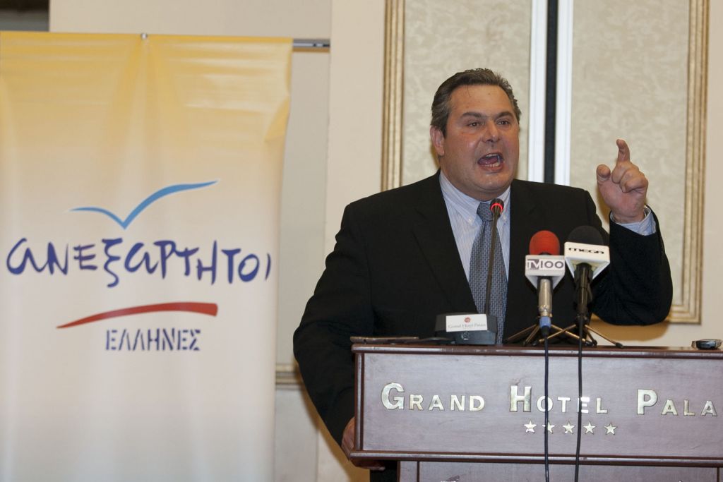 Καμμένος: Προτείνει ως λύση κυβέρνηση εθνικής ενότητας όσων δεν υποτάχθηκαν