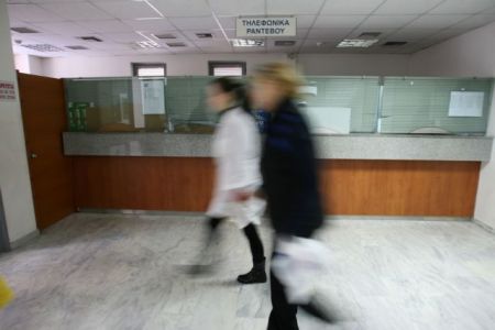 Doctors: “EOPYY management ‘indifferent’ in signing new contracts”
