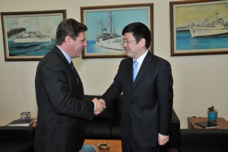 Επιθυμία για εγκατάσταση κινέζικων εταιρειών στον Πειραιά