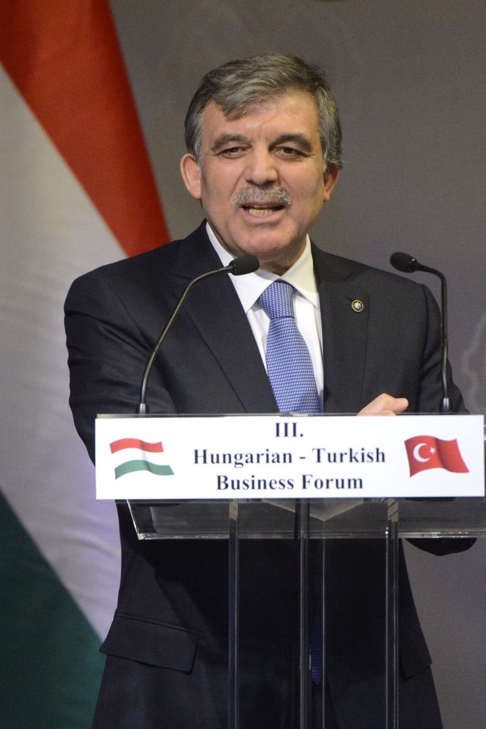 Τουρκία: Ο Γκιουλ υπέγραψε τον νόμο για τους διορισμούς δικαστών