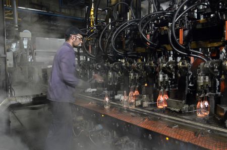 ΕΛΣΤΑΤ: Πτώση 0,3% στις τιμές παραγωγού στη βιομηχανία