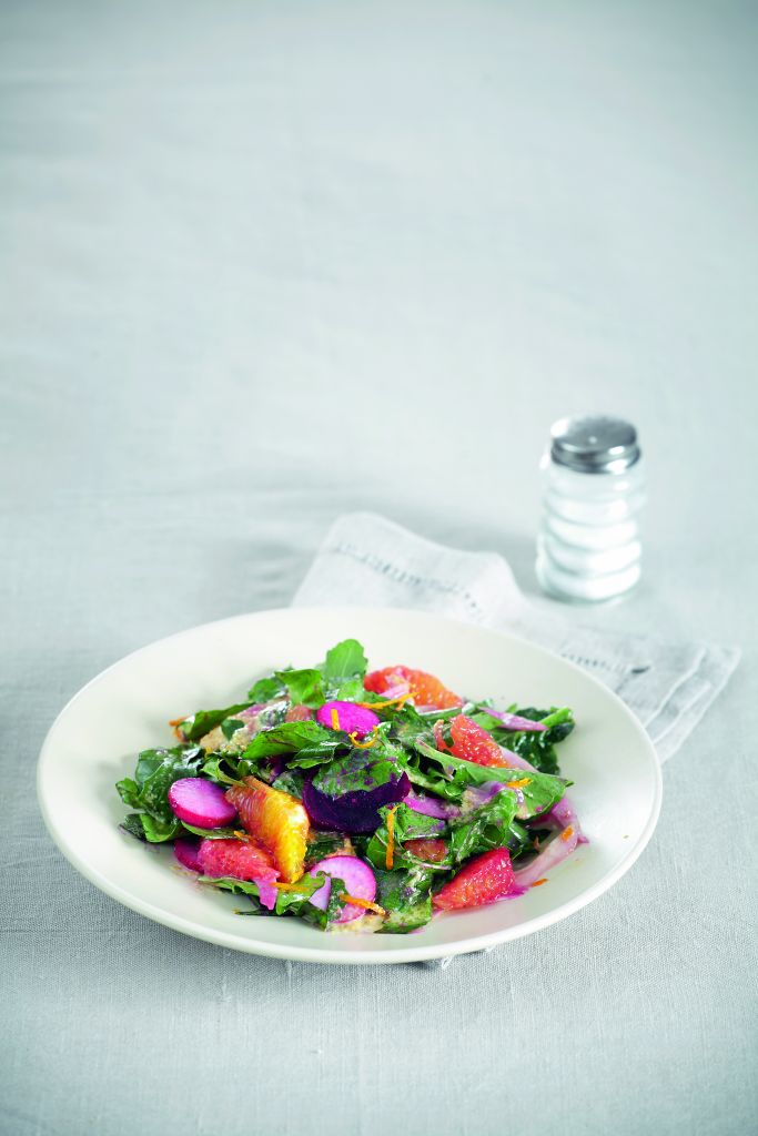 Σαλάτα με ρόκα, παντζάρι και βινεγκρέτ πορτοκαλιού