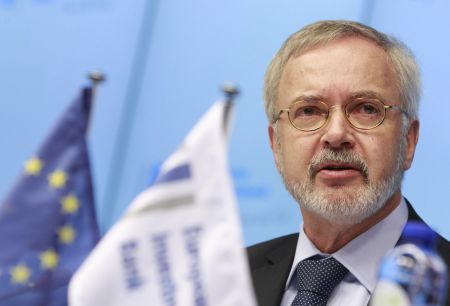 ΕΤΕπ: Αυξήθηκαν σημαντικά τα δάνεια προς την Ελλάδα το 2013