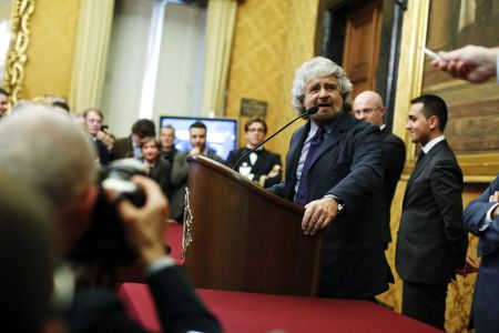 Ποινή φυλάκισης τεσσάρων μηνών στον Μπέπε Γκρίλο