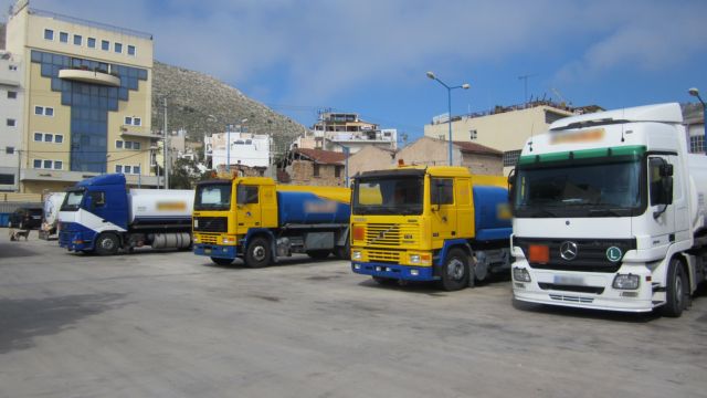 Φάκελος-μαμούθ και δεκάδες διώξεις για λαθρεμπόριο καυσίμων