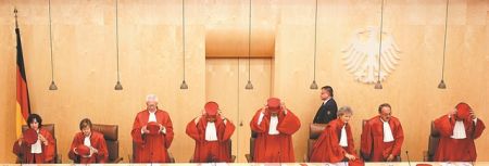 Η ευρωπαϊκή ανάκαμψη κόλλησε στην Καρλσρούη