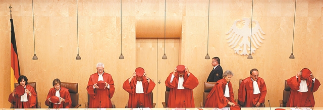 Η ευρωπαϊκή ανάκαμψη κόλλησε στην Καρλσρούη