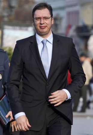 Αλεξάνταρ Βούτσιτς: To «παιδί» του Μιλόσεβιτς που έγινε εκλεκτός της Δύσης