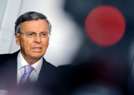 «Αντάρτης» της Μέρκελ παραιτείται από επιτροπή  λόγω Ελλάδας