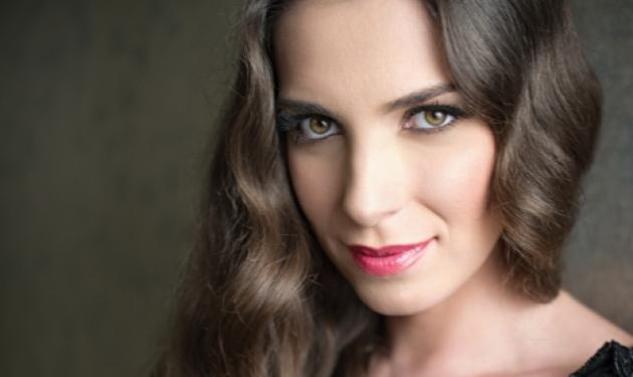 Η Φωτεινή Δάρρα «Αυτοπροσώπως» στον Νίκο Θρασυβούλου