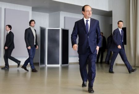 Deutsche Welle: πώς θα πάρει μπρος η γαλλική οικονομία;