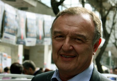 Δικηγόροι: Η έφοδος της εφορίας σε οικίες είναι αντισυνταγματική