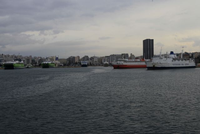 Ρύθμιση για τη δρομολόγηση πλοίου ασφαλείας σε περίπτωση απεργιών