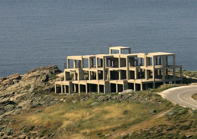 Αδεια δόμησης σε κοινή ιδιοκτησία με αυθαίρετα