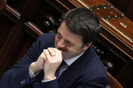 Με την ψήφο εμπιστοσύνης της Βουλής αρχίζει η θητεία Ρέντσι