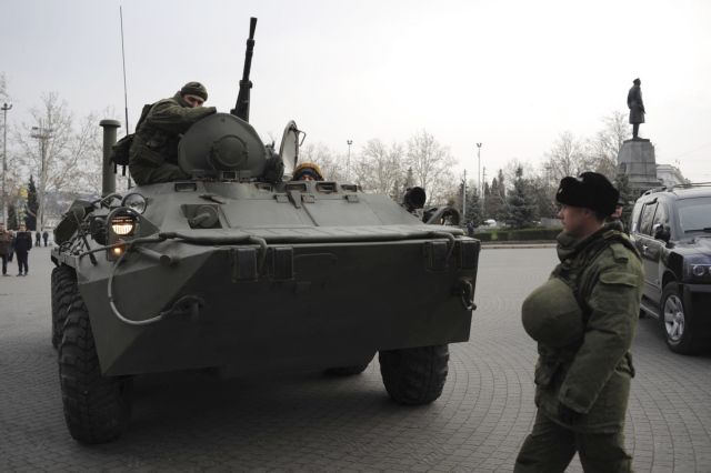 «Ψυχρός Πόλεμος» σε μικρογραφία στην Ουκρανία | tovima.gr