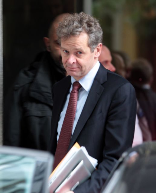 Ο παπάς, η ταφή και ο Τόμσεν