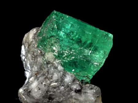 Ρωσία: Βρέθηκε σμαράγδι 1,6 κιλά