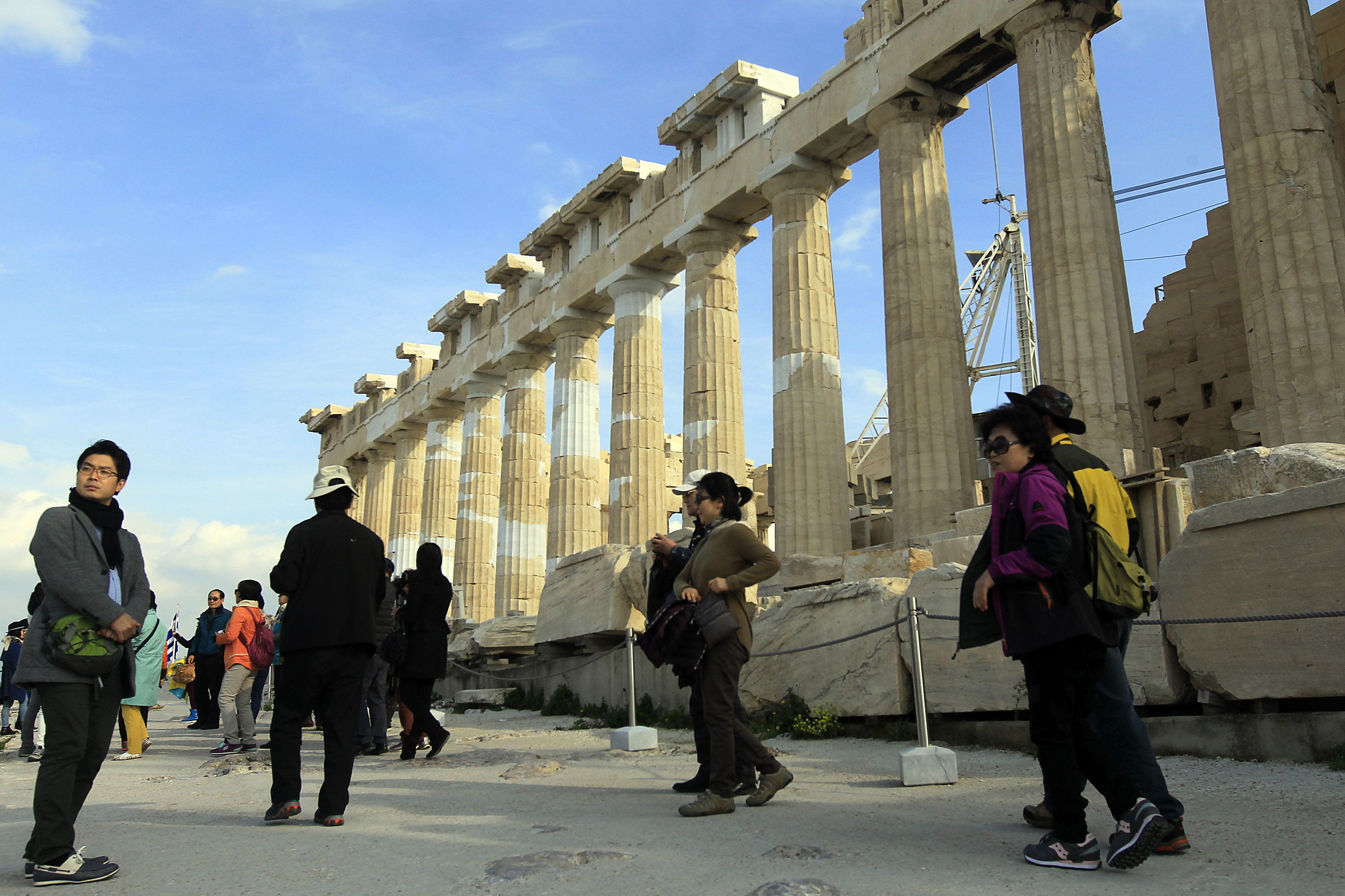 Die Zeit:Χρονιά-ρεκόρ για τον ελληνικό τουρισμό το 2014