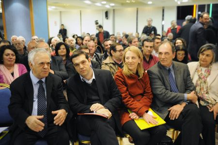 Τσίπρας: Υποσχέσεις σε μικρομεσαίες για ρύθμιση χρεών και ελαφρύνσεις