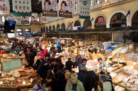 Οι Ελληνες, τα Κούλουμα, τα έθιμα και η κρίση