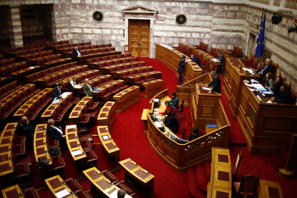 Τροπολογία για ακαταδίωκτο δημάρχων που χειρίζονται συμβάσεις μίσθωσης έργου