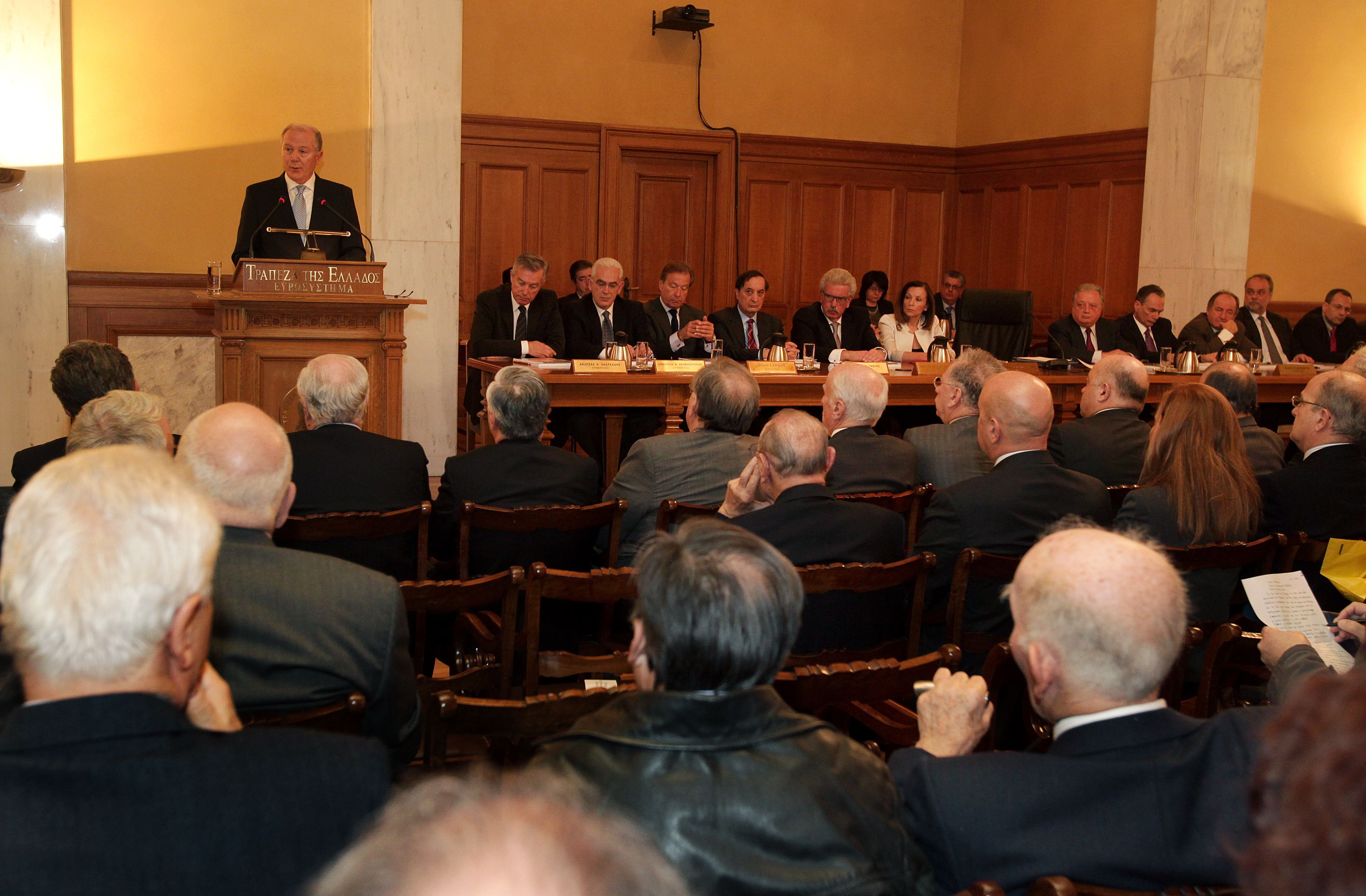 Προβόπουλος: Επανασυνδέεται η Ελλάδα με τις αγορές