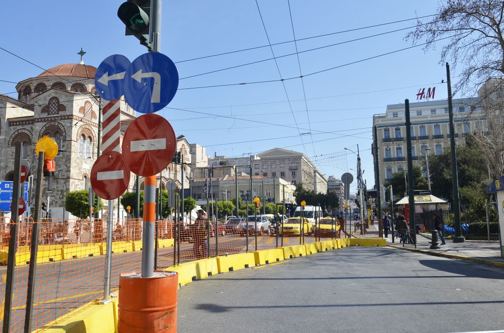 Μονοδρομήσεων συνέχεια από την Κυριακή στον Πειραιά