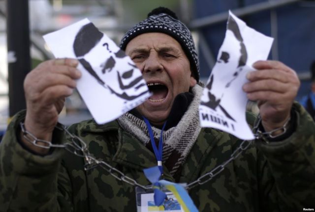 Ουκρανία: Ψάχνουν τα δισεκατομμύρια που έκλεψε ο Γιανουκόβιτς