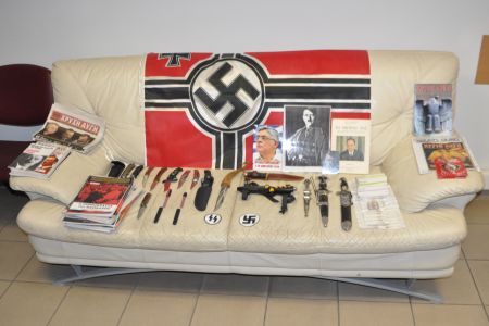 Φυλάκιση 16 μηνών με αναστολή στον γιατρό με την αντισημιτική επιγραφή