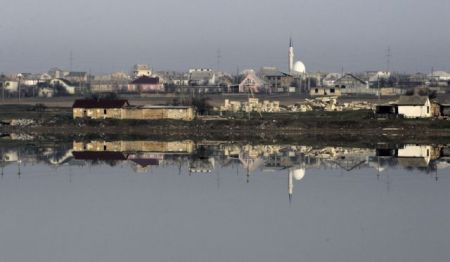 Το Κρεμλίνο ανακοίνωσε την κατασκευή γέφυρας μεταξύ Ρωσίας-Κριμαίας