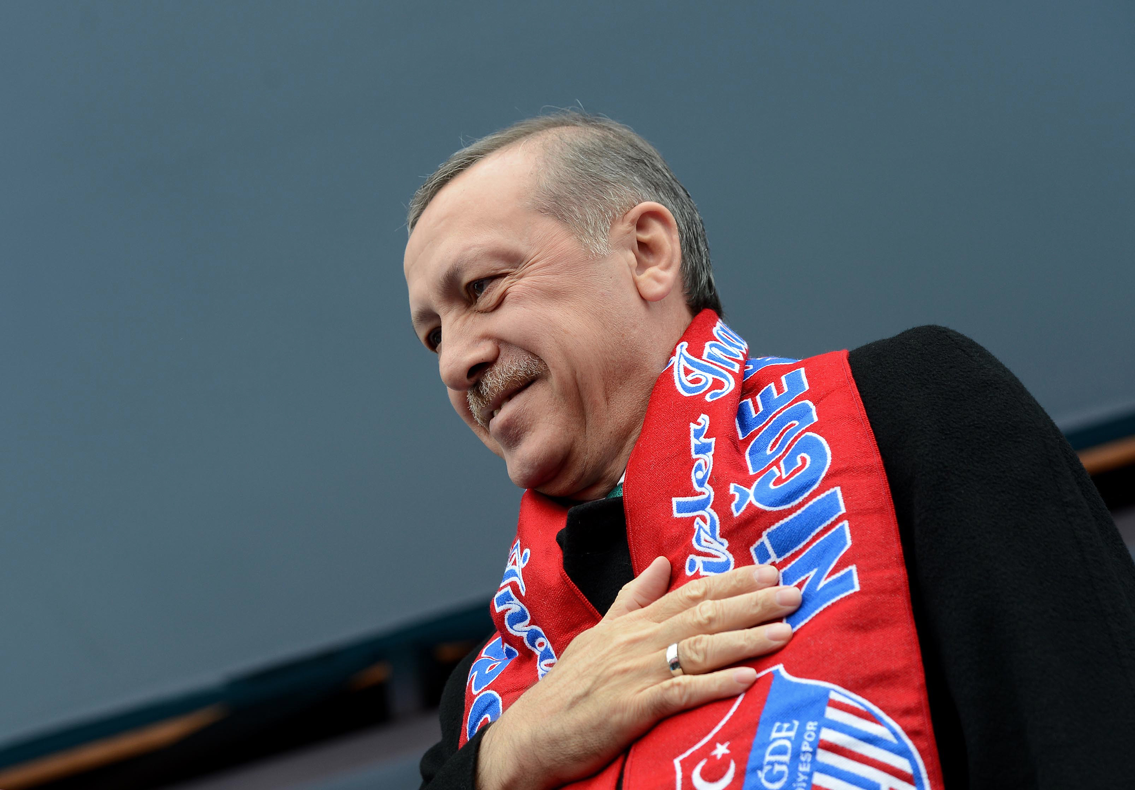 Τουρκία: Ισχυρός παραμένει ο Ερντογάν με πάνω από 45% παρά τα σκάνδαλα