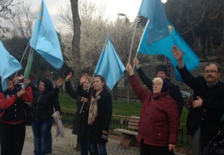 Guardian: Οι Τάταροι της Κριμαίας απειλούν τη Ρωσία