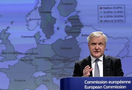 Ο αντιπρόεδρος της Κομισιόν Σιμ Κάλας αντικαθιστά τον Ολι Ρεν